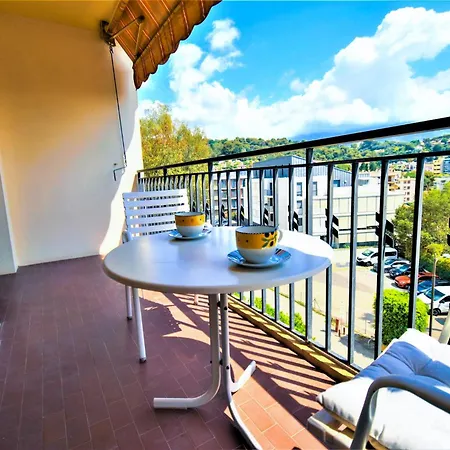 公寓 Lorangerie - Proche - Terrasse Parking Prive 罗克布吕讷-卡普马丹